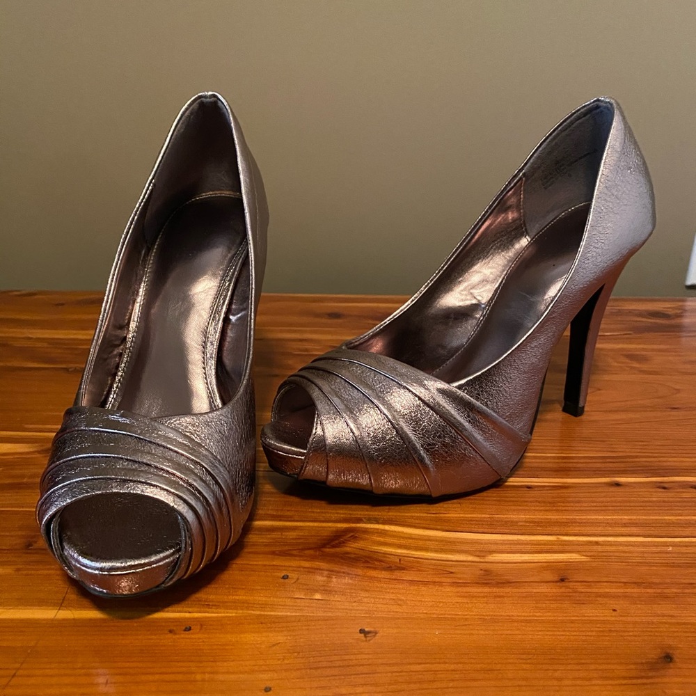 Peep toe heels